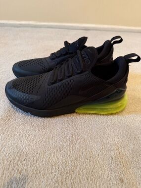 Nike Men’s Airmax 270
